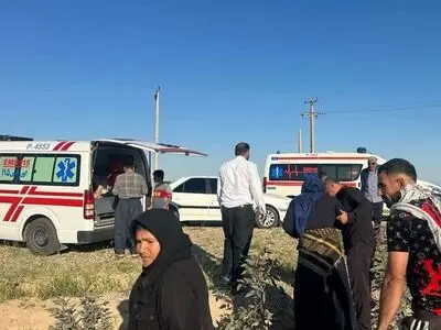 برخورد سواری با وانت بار حامل کارگران کشاورزی/ مصدومیت ۹ کارگر