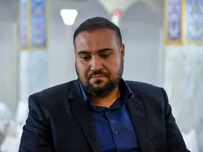 هدایای بنیاد پانزده خرداد به شش خانواده سه قلوی استان رسید