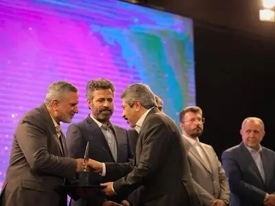 کسب رتبه شرکت برتر و بهره‌ور توسط هلدینگ سرمایه‌گذاری صنایع پتروشیمی