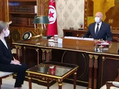 أعضاء الحکومة التونسیة الجدیدة یؤدون القسم أمام الرئیس قیس سعید