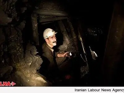کارگران معدن «آق دربند» ۱۴ ماه مزد معوقه طلبکارند 