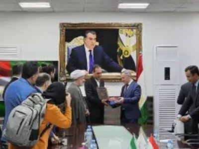 تاکید وزیر گردشگری تاجیکستان بر توسعه همکاری‌ها با جزیره کیش