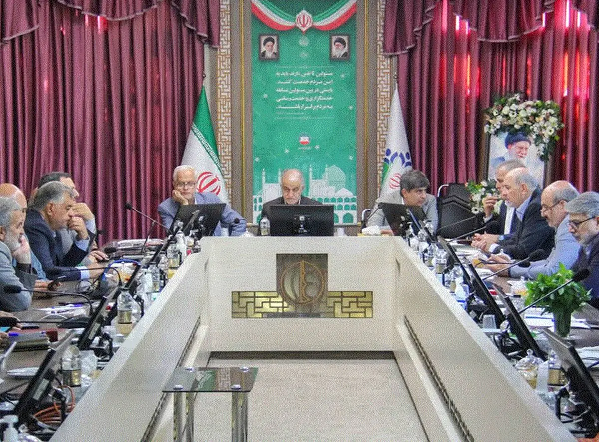نشست کمیسیون تلفیق شورای شهر اصفهان با مدیرعامل گروه فولاد مبارکه