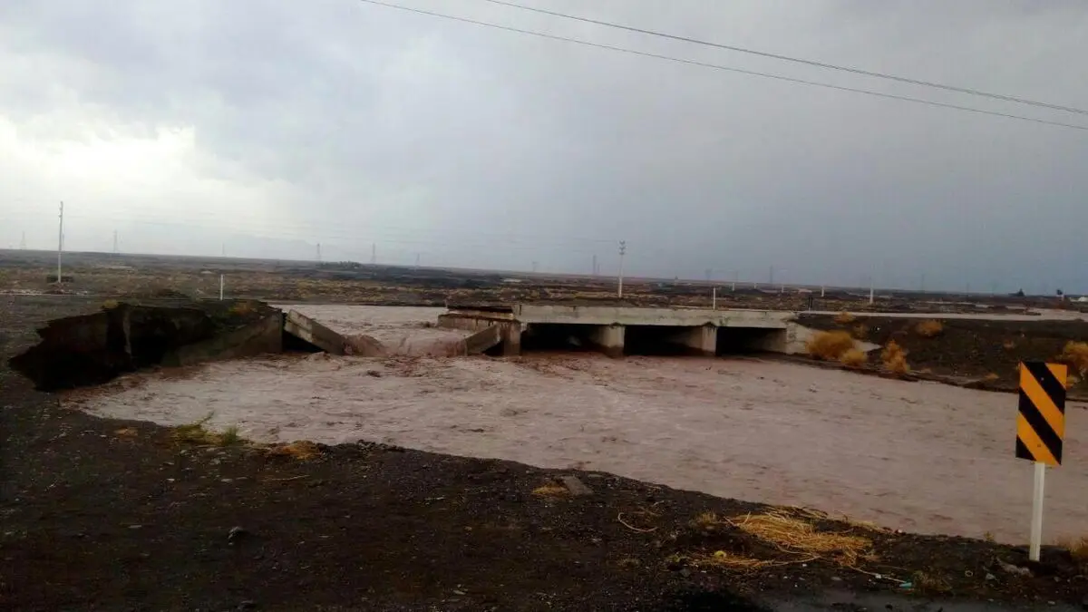 مسدود شدن محور بم - کرمان