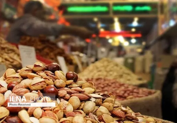قیمت های نجومی آجیل در بازار شب عید یزد/  یک کیلو آجیل چهار مغز؛ ۶۵۰ هزار تومان