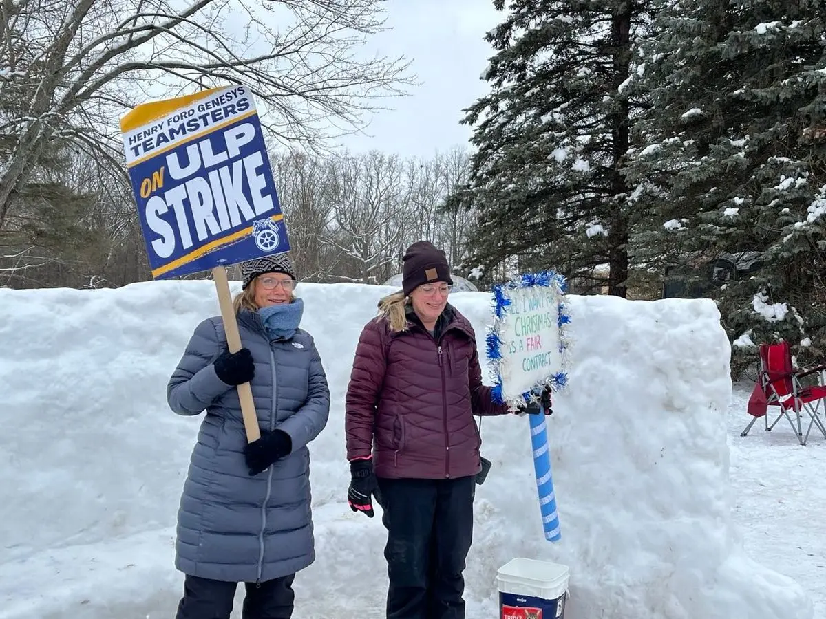 پرستاران آمریکایی در سرما ایستادند و جا نزدند/ اعتصاب‌شکنان موفق می‌شوند؟!