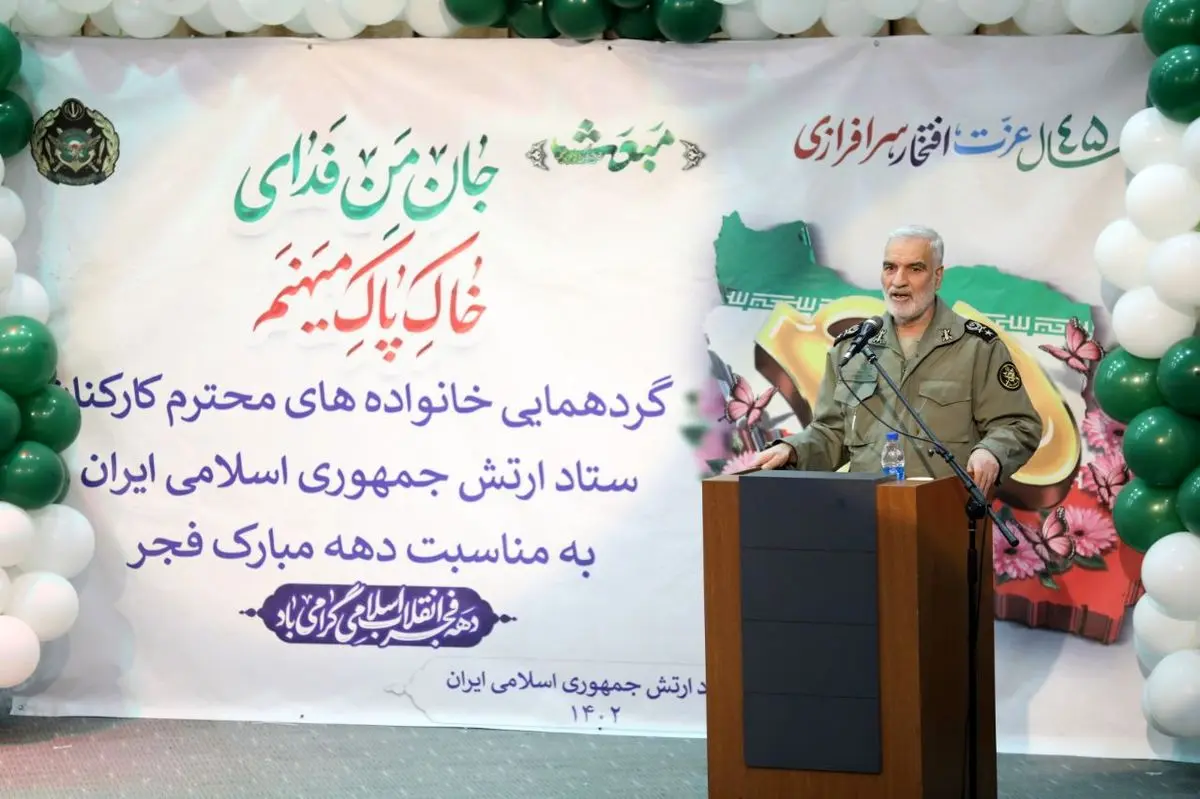 اسلام، مردم و رهبری سه رکن اساسی در پیروزی و تداوم انقلاب اسلامی هستند