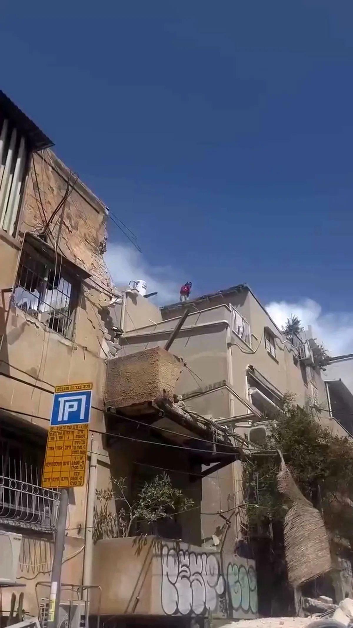 وقتی آن صهیونیست‌ داشت «زندگی در اراضی اشغالی» را به «قمار مرگ و زندگی رولت روسی» تشبیه می‌کرد، منظورش چنین وضعیتی بود! + فیلم