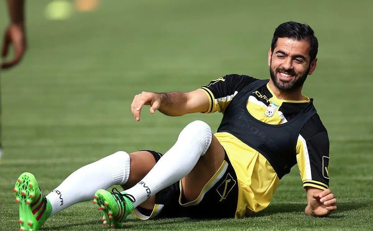تنها مشکل بر سر عقد قرارداد منتظری و استقلال