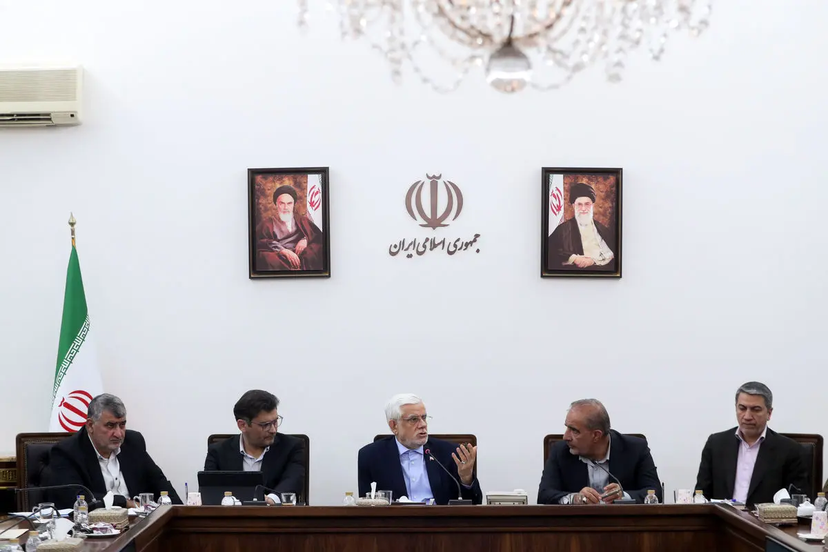 اگر تشکیلات دولت محدود نشود کل بودجه صرف پرداخت حقوق میشود