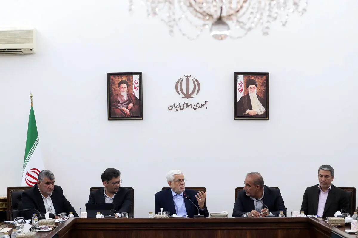 اگر تشکیلات دولت محدود نشود کل بودجه صرف پرداخت حقوق می‌شود