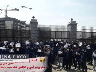 از اعطای تشویقی‌های مادام‌العمر به مدیران نفتی و نمایندگان مجلس تا کارگران مظلومی که حقوق ۱۲ میلیون تومانی برایشان یک رویاست!/ چگونه پای پیمانکاران به صنعت نفت بازشد؟