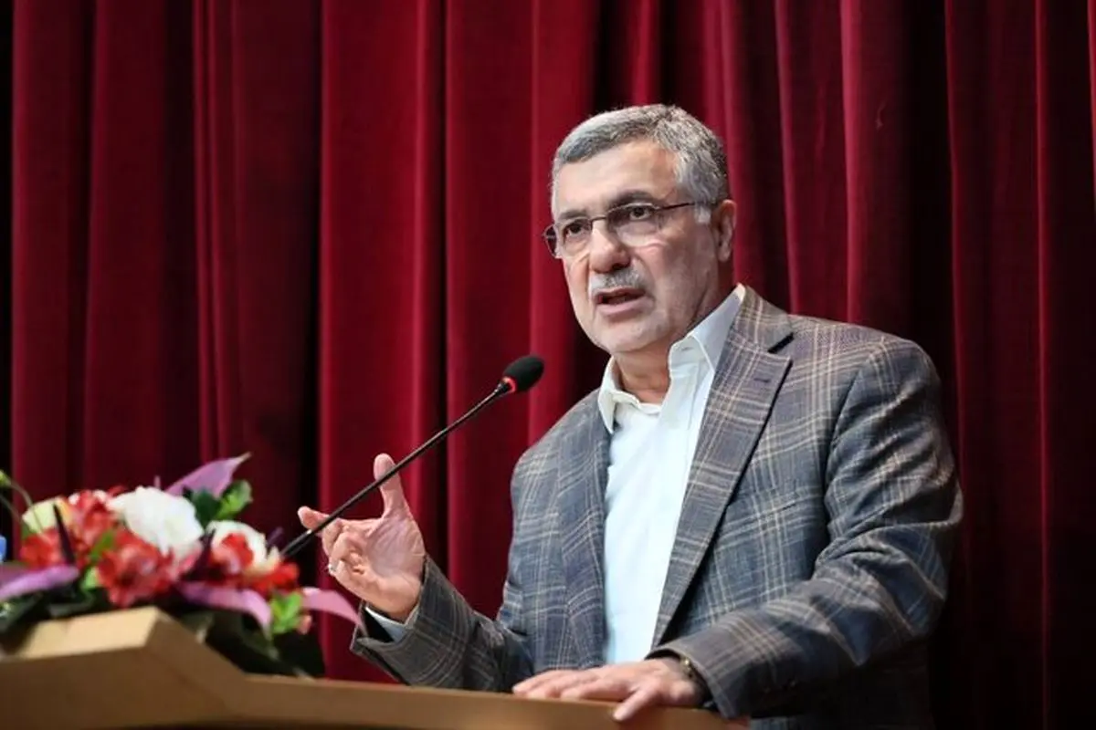امسال در کشور ۶ هزار تخت بیمارستانی و ۷۰۰ مرکز بهداشتی راهاندازی میشود