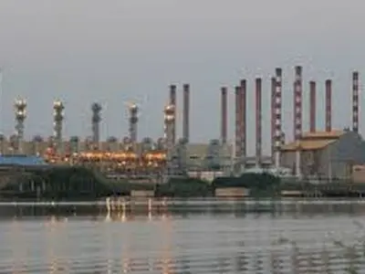 آمریکا معافیت‌های واردات برق عراق از ایران را تمدید کرد