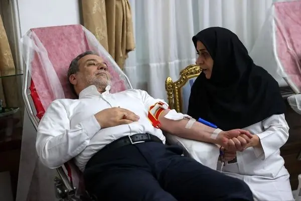 پیام تسلیت و همدردی عراقچی در پی حادثه بندر شهید رجایی