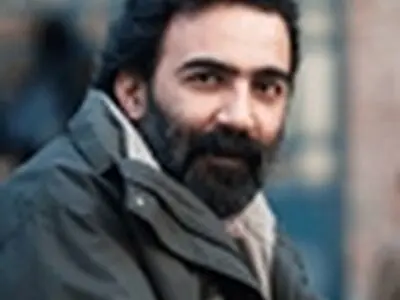چرمشیر ۲ آذر میهمان صحنه کاغذی می‌شود