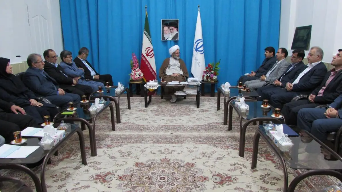 پرداخت تسهیلات در پیچ و خم اداری گرفتار نشود/ لزوم رفتار اخلاق مدارانه با مشتری توسط بانک‌ها