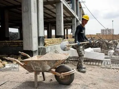 کاهش ۳۶ درصدی حوادث کار کارگاه‌های ساختمانی آمل/ هنوز بیمه نداریم