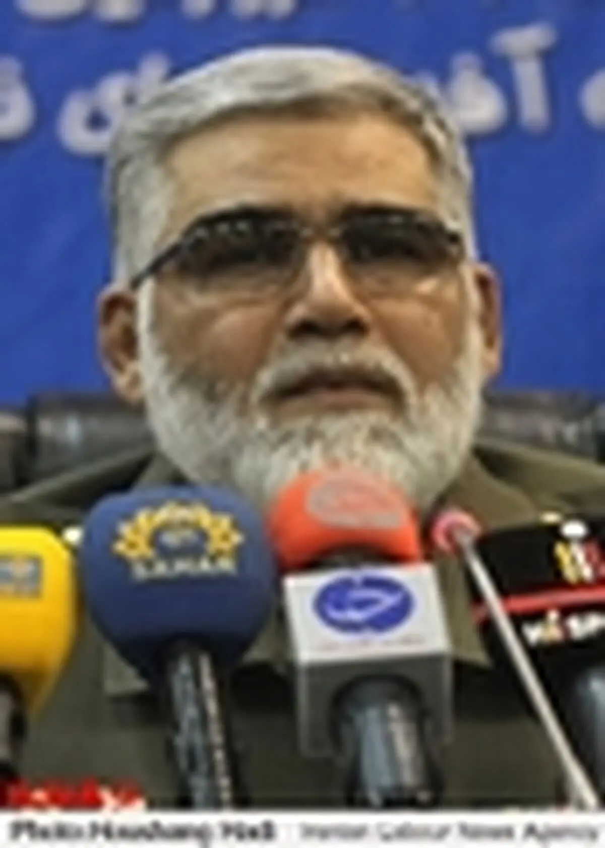 فرمانده نیروی زمینی ارتش از تکاوران " نوهد " تجلیل کرد