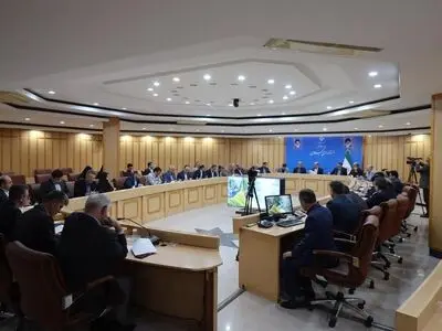 بستر سرمایه‌گذاری برای رونق‌بخشی به تولید و توسعه تجارت استان فراهم‌ است