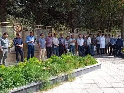 کارگران تعدیلی روغن جهان در پی شغل هستند