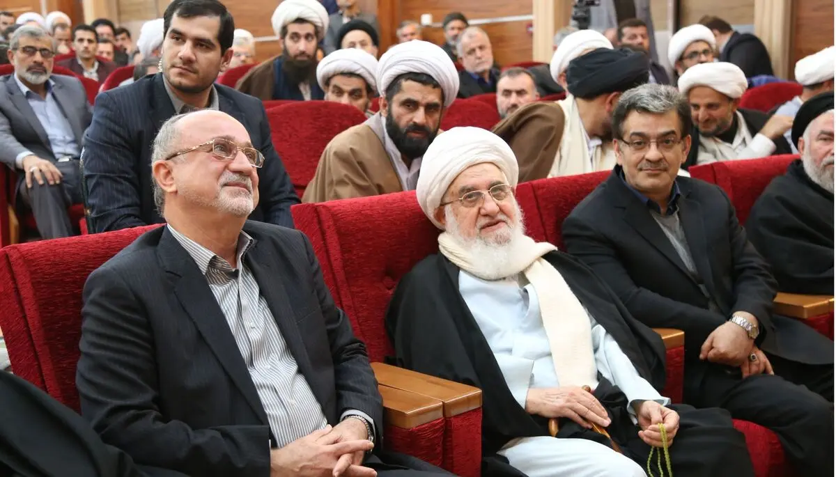 رونمایی از 2 تمبر عالمان گیلانی و کانون‌های مساجد گیلان 