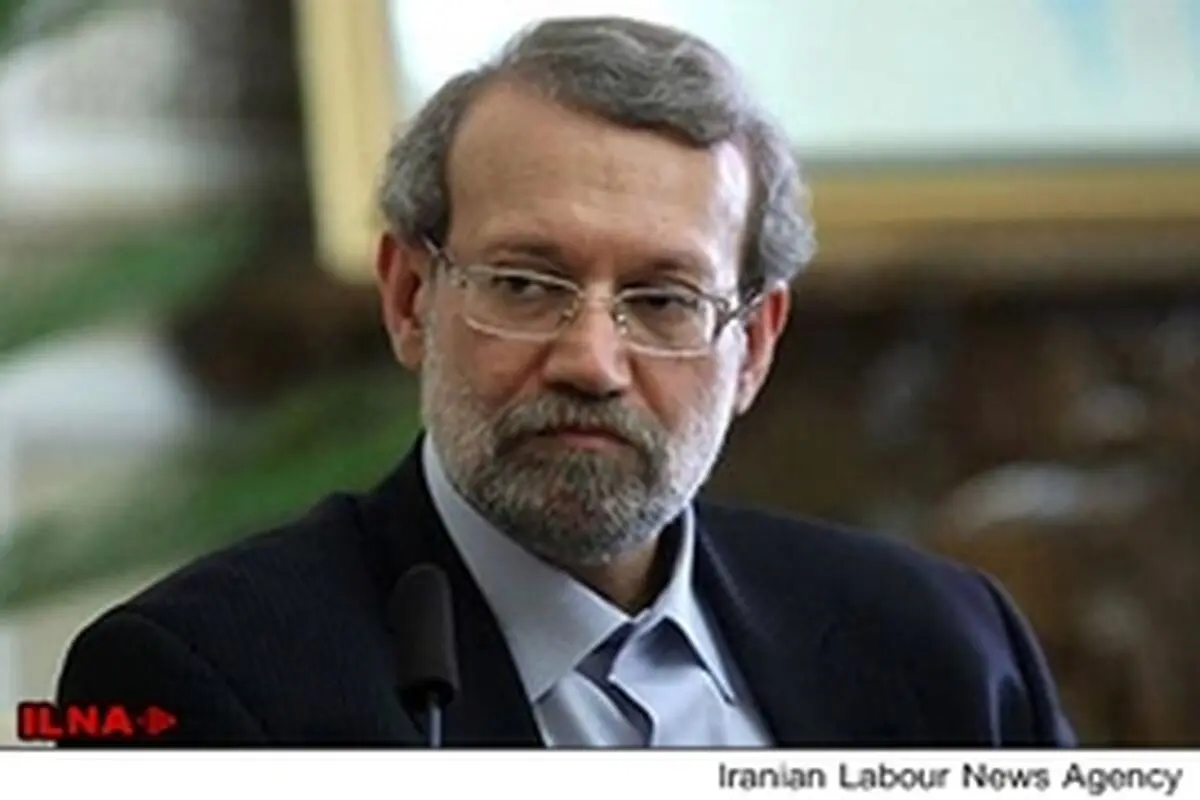 حضور لاریجانی بر سر مزار عماد مغنیه