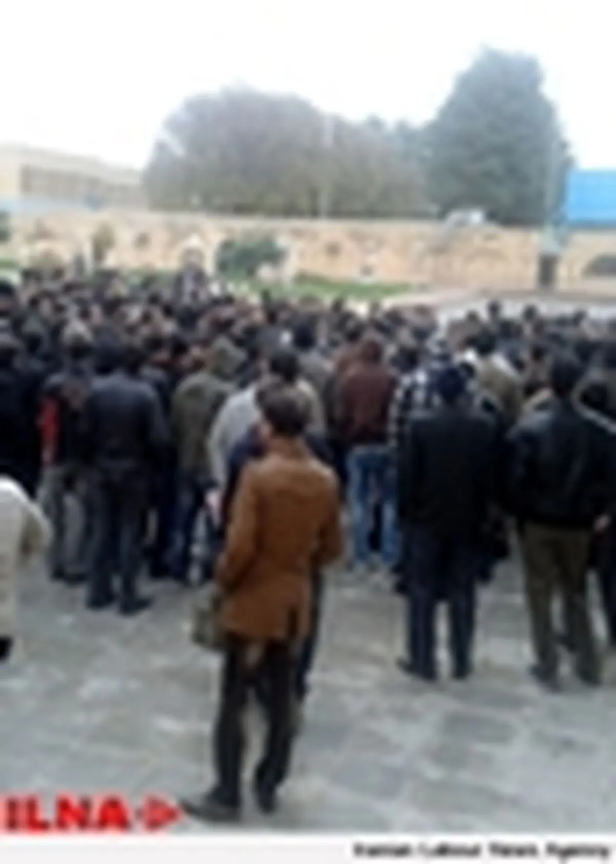 احتمال توقف اجتماع کارگران پلی‌اکریل به نشانه حسن نیت