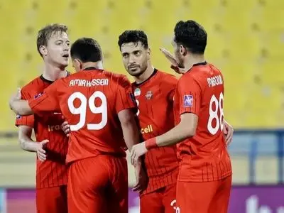 نامه مالک تراکتور به رئیس فیفا، رئال مادرید، بارسلونا و منچستریونایتد