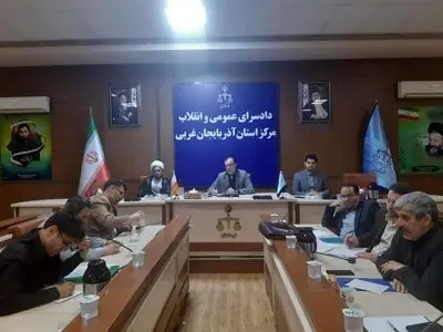 صاحبان کارت‌های بازرگانی اجاره‌ای باید نزد مراجع مالیاتی، انتظامی و قضایی پاسخگو باشند