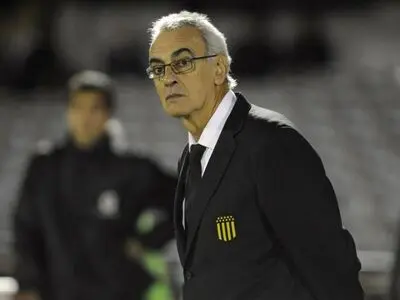 فوساتی: پرسپولیس برنامه‌های متفاوتی داشت/ ایران را دوست دارم
