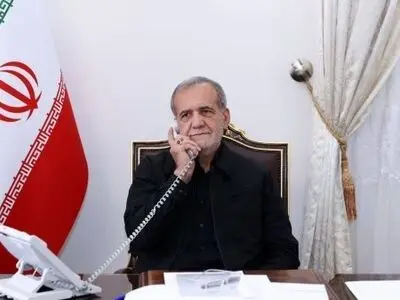 بزشکیان وعبد اللطیف رشید یؤکدان: تعاون طهران وبغداد أساس لاستقرار المنطقة