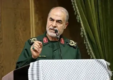 نشستن پای میز مذاکره به معنای عقب‌نشینی از قدرت نظامی نیست