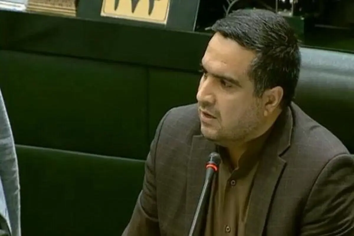 کشاورزان با خشکسالی دست و پنجه نرم می‌کنند و یارانه کافی دریافت نمی‌کنند