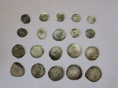 کشف و ضبط ۲۰ سکه تاریخی در مانه و سملقان