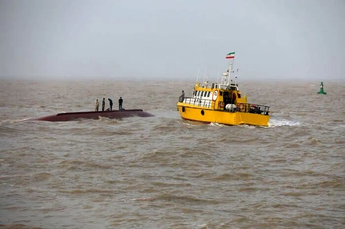 غرق شدن یک کشتی باری در اروند رود/ سه خدمه مفقود شدند