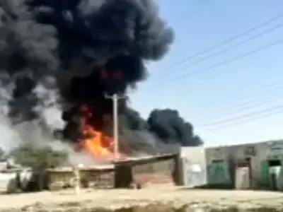 آتش‌سوزی در محل دپوی مواد نفتی/ هیچ سوخت‌بری آسیب ندید