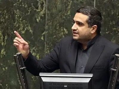 مگر کیفیت اینترنت ارتقاء یافته که قیمت آن گران شده است؟/ نباید اجازه داد برخی مسئولان با دستوراتشان به گفتمان انقلاب خدشه وارد کنند