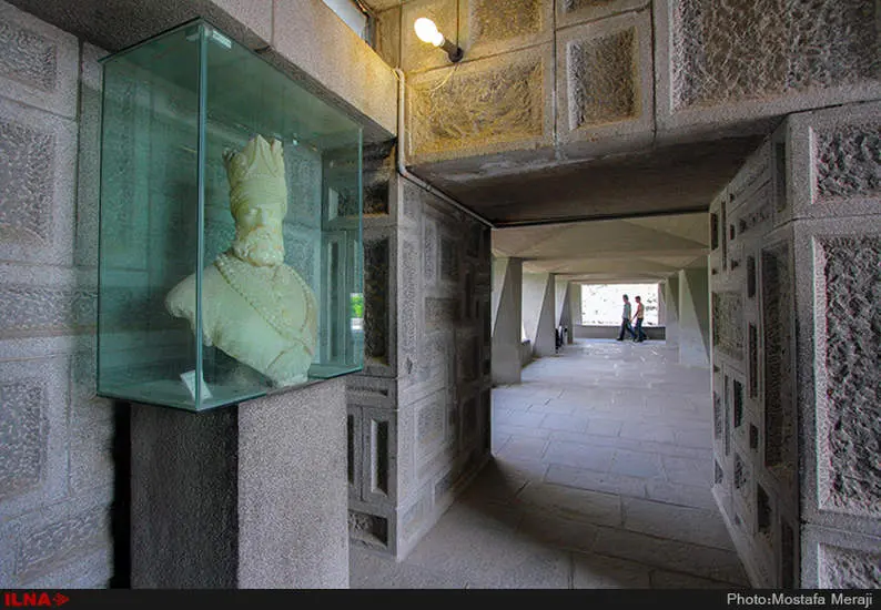 موزه و مقبره نادر شاه افشار از جاذبه های گردشگری شهر مشهد