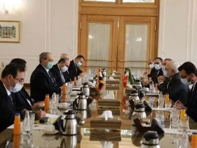 انطلاق الجولة الأولى من المباحثات بین وزیری الخارجیة الإیرانی والسوری 