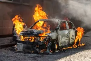 ۲۸۱ خودرو در اصفهان از گرمای هوا طعمه حریق شدند