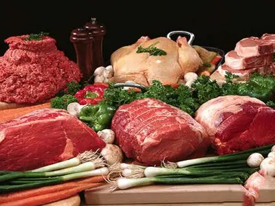 گوشت مرغ گرم با قیمت هر کیلو 7190 تومان عرضه می شود