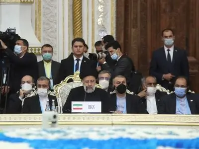 نشست سران سازمان همکاری شانگهای یکی از معدود فرصت‌های تضمین صلح و همکاری در منطقه است/  حل مشکل کرونا در جهان به شدت نیازمند همکاری بین‌المللی است/  تروریسم اقتصادی از موانع کلیدی پیشبرد همگرایی منطقه‌ای محسوب می‌شود