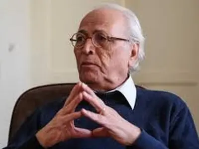 حاکمیت نگاه‌های سیاسی و ایدئولوژیک در انتخاب‌های نوبل/ نوبل ادبیات را از شاملو دریغ کردند