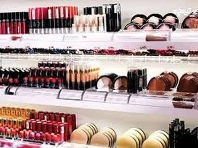 آرایش غلیظ در اقتصاد بی رنگ