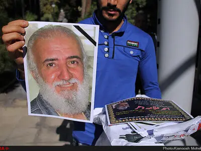 احمد علامه دهر در قطعه نام‌آوران آرام گرفت/ چشم‌های هنرمند اهدا شد