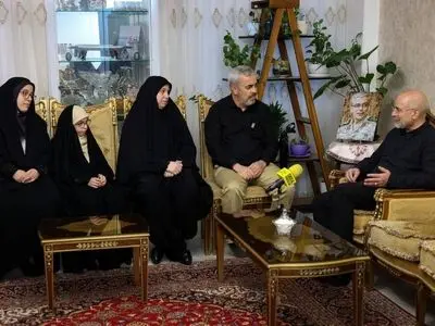 شهیدان باقری در تاریخ ماندگار شدند/ برکت نفس امام خمینی (ره) همچنان تربیت‌کننده است