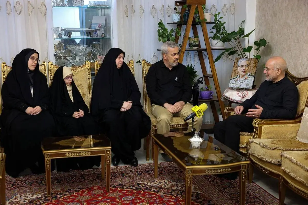 شهیدان باقری در تاریخ ماندگار شدند/ برکت نفس امام خمینی (ره) همچنان تربیتکننده است