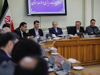 موافقت وزیر راه با احداث شهر فرودگاهی مشهد/ تشکیل یک شرکت سرمایه‌گذاری برای انتقال آب دریای عمان به شرق کشور