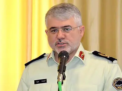 پلیس هیچ‌گاه ‌در برابر قشر کارگر قرار نمی‌گیرد/ جریانی به دنبال تبدیل اعتراضات صنفی ‌به ‌امنیتی بود/افراد نفوذی در کارخانجات و شرکت‌ها وجود دارند